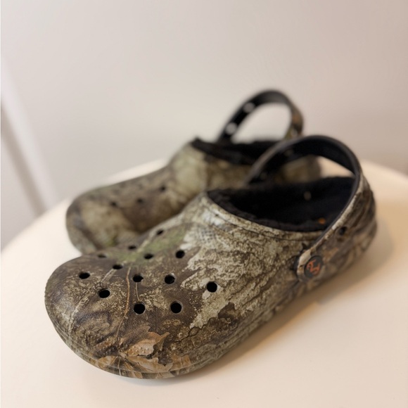 Crocs Kids’ Realtree APX® Lined Classic Clog Sandals | J4 | Multi | NO BOX - Picture 10 of 13